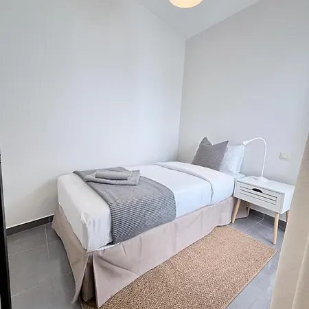 Dragos 105 Apartment *